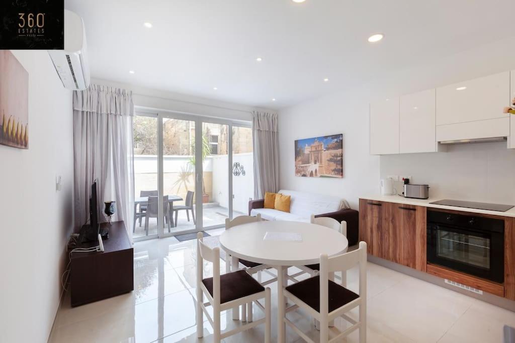 Comfy Apt With Terrace, 5 Mins To Sliema Ferries By 360 Estates Gzira Екстериор снимка