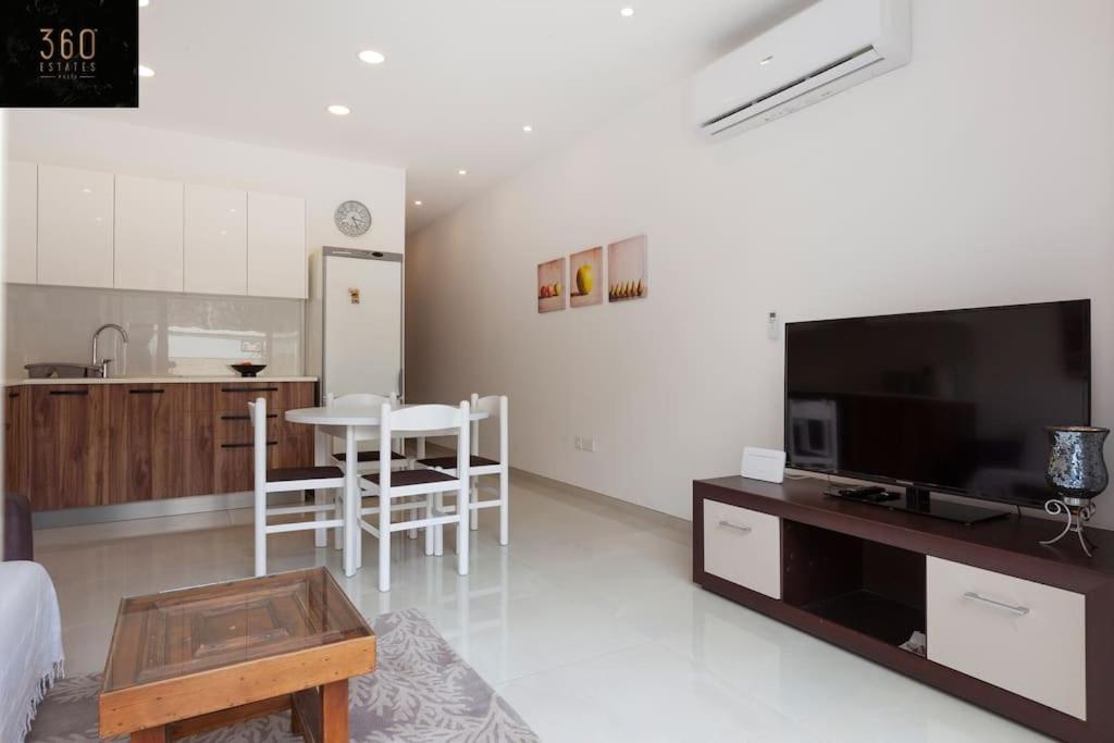 Comfy Apt With Terrace, 5 Mins To Sliema Ferries By 360 Estates Gzira Екстериор снимка